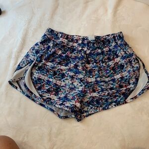 Energy Zone Running Short. White Panty inside Shorts. EUC. Size Medium​